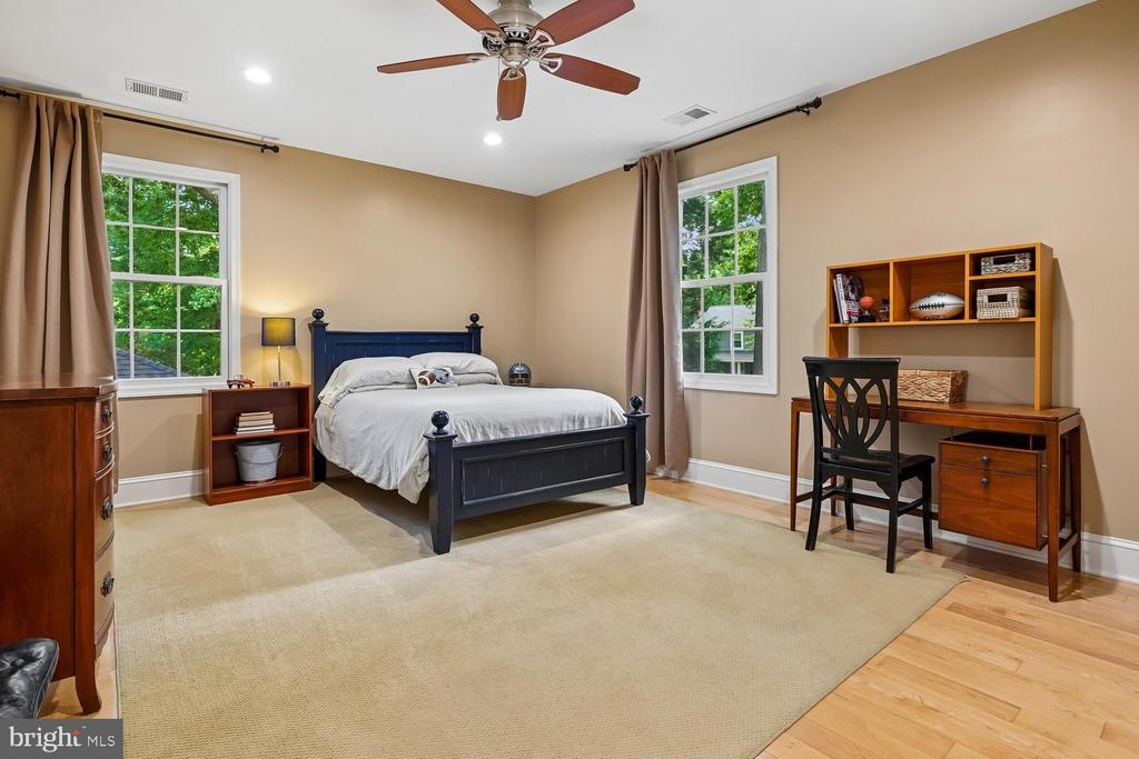 1010 EMERALD DRIVE