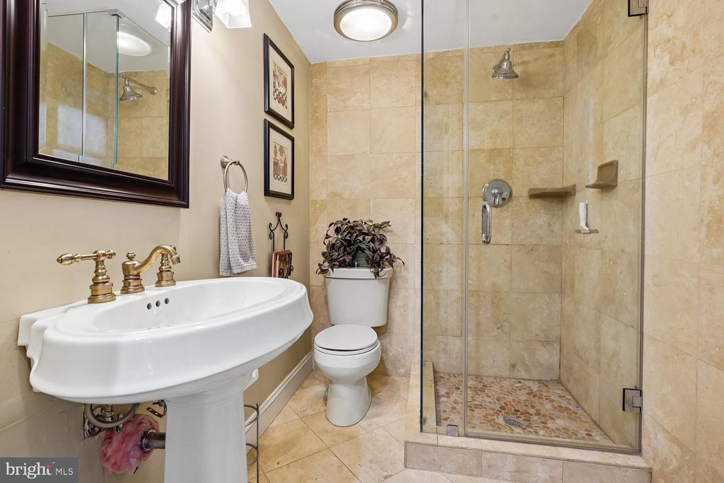 1010 EMERALD DRIVE