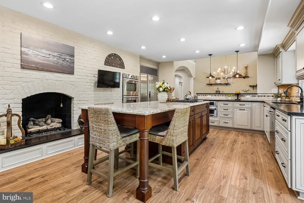 1010 EMERALD DRIVE