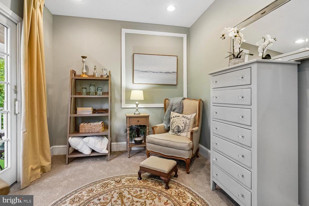 1010 EMERALD DRIVE
