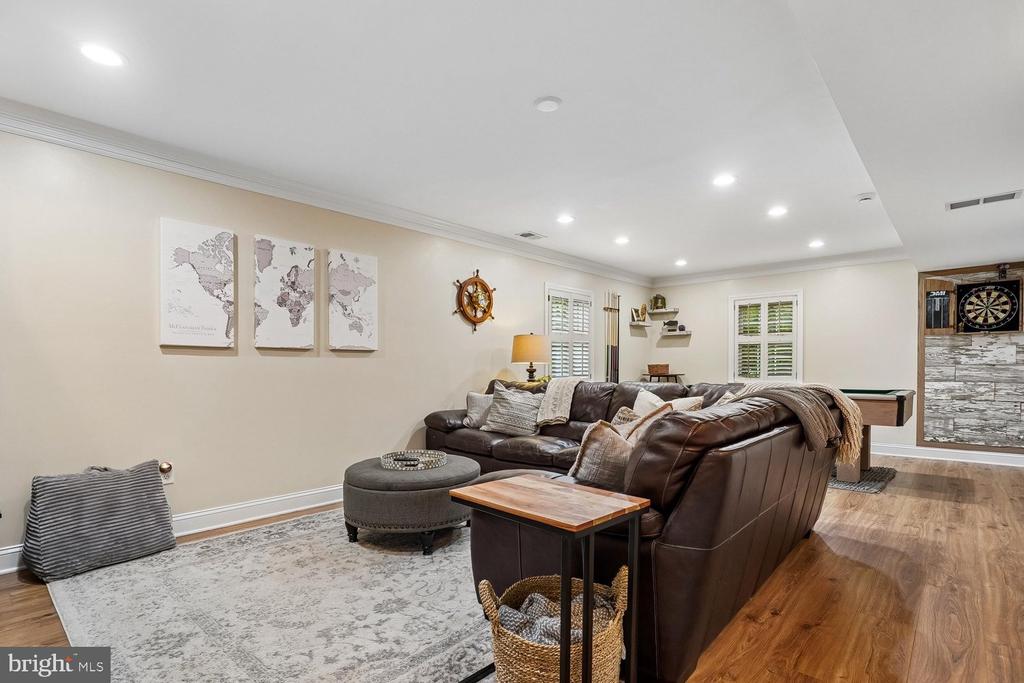 1010 EMERALD DRIVE