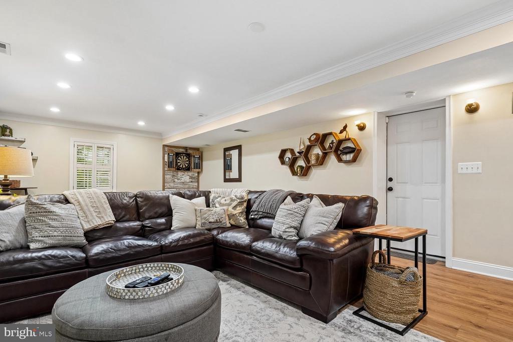 1010 EMERALD DRIVE
