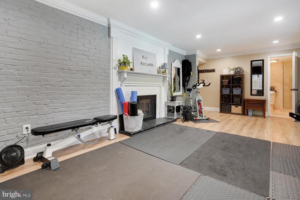 1010 EMERALD DRIVE