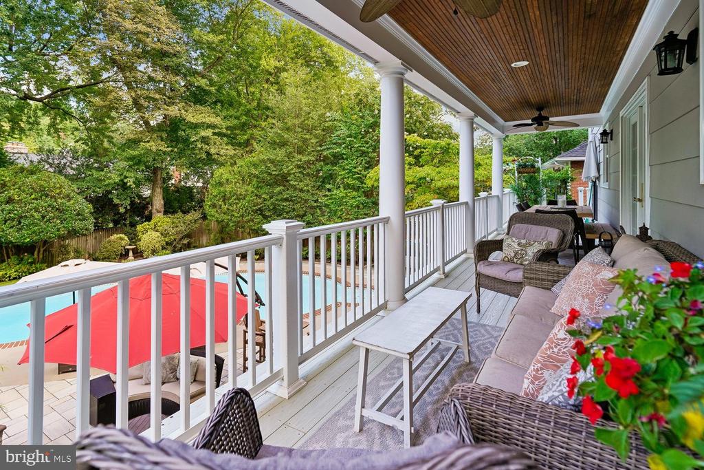 1010 EMERALD DRIVE
