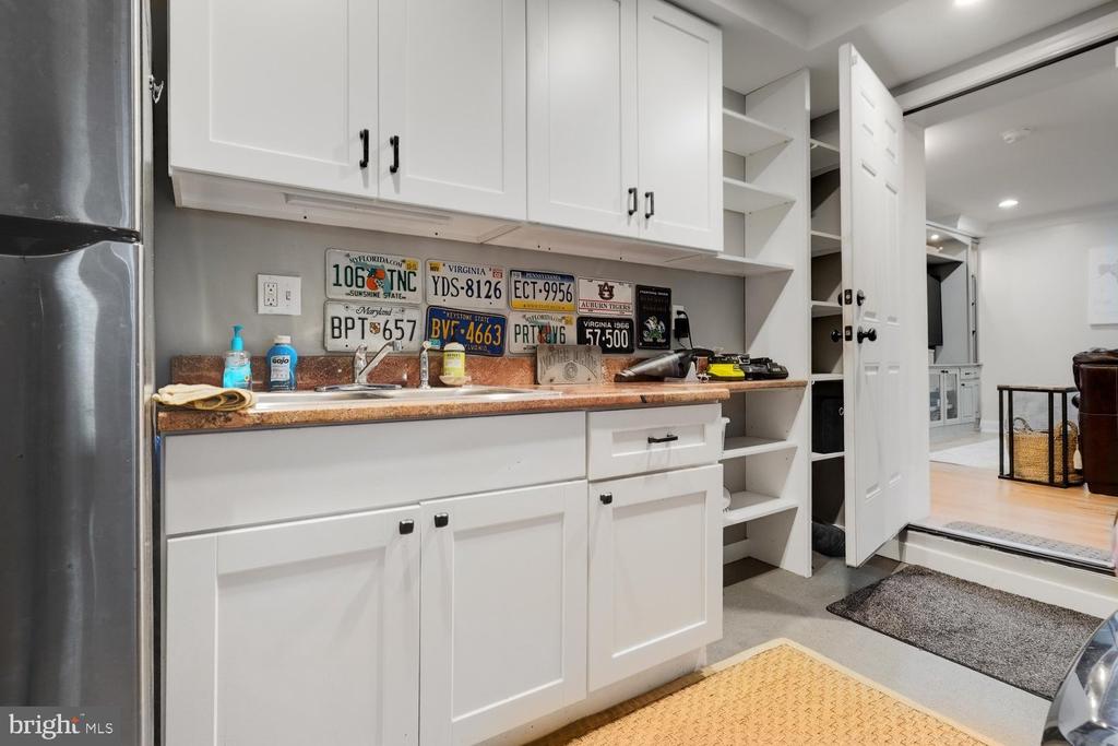 1010 EMERALD DRIVE
