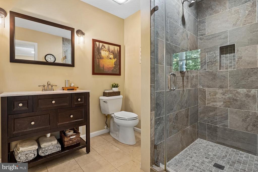 1010 EMERALD DRIVE