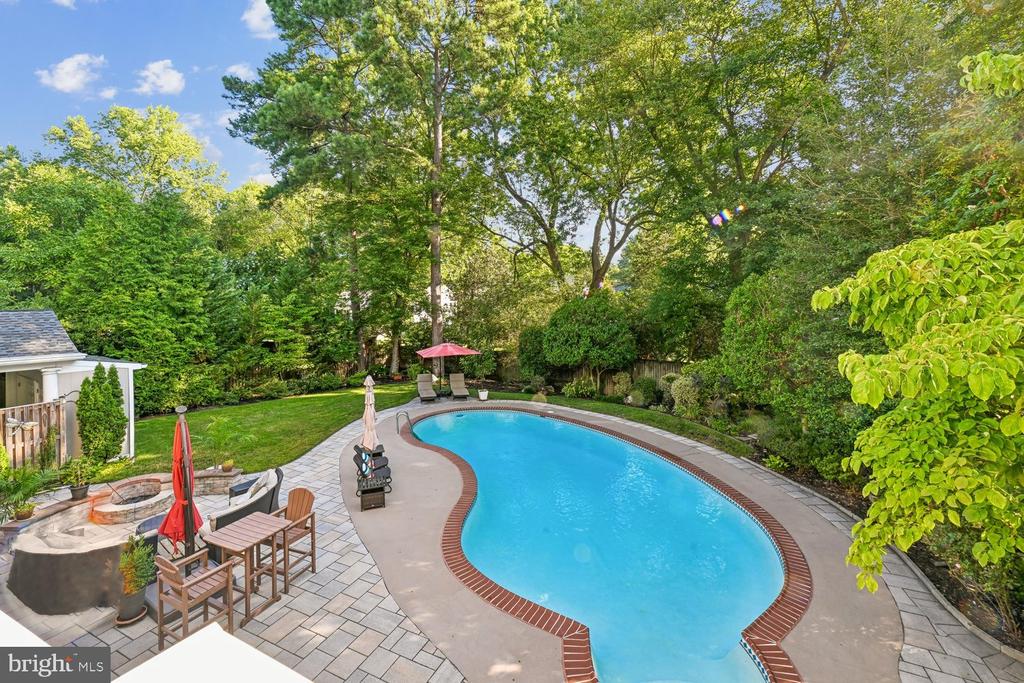 1010 EMERALD DRIVE
