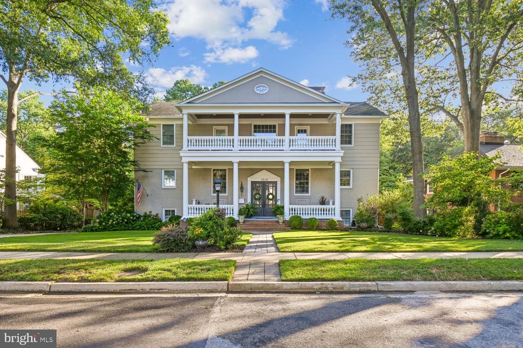 1010 EMERALD DRIVE