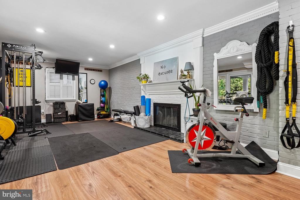 1010 EMERALD DRIVE