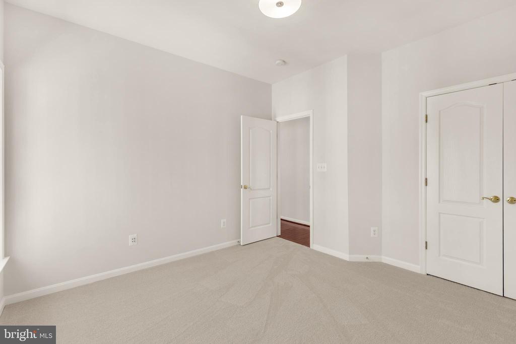 21997 STONESTILE PLACE