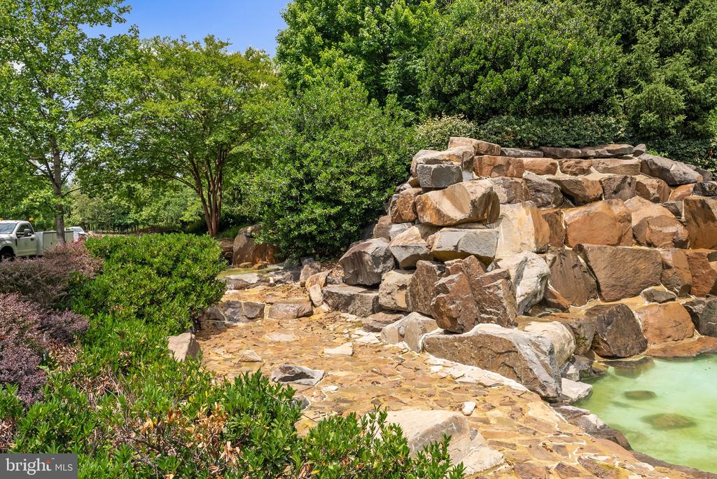 22901 EMBER BROOK CIRCLE