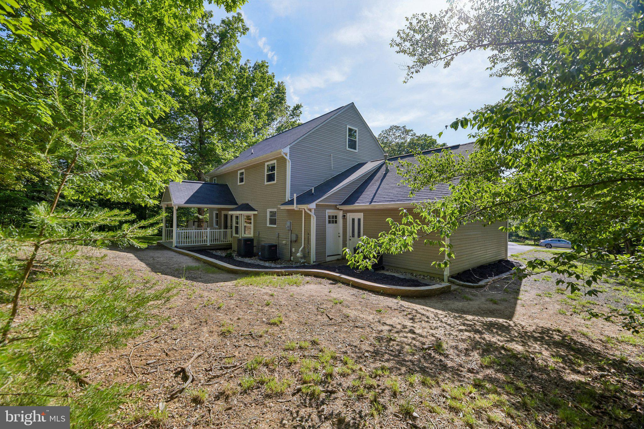 18571 Old Triangle Rd