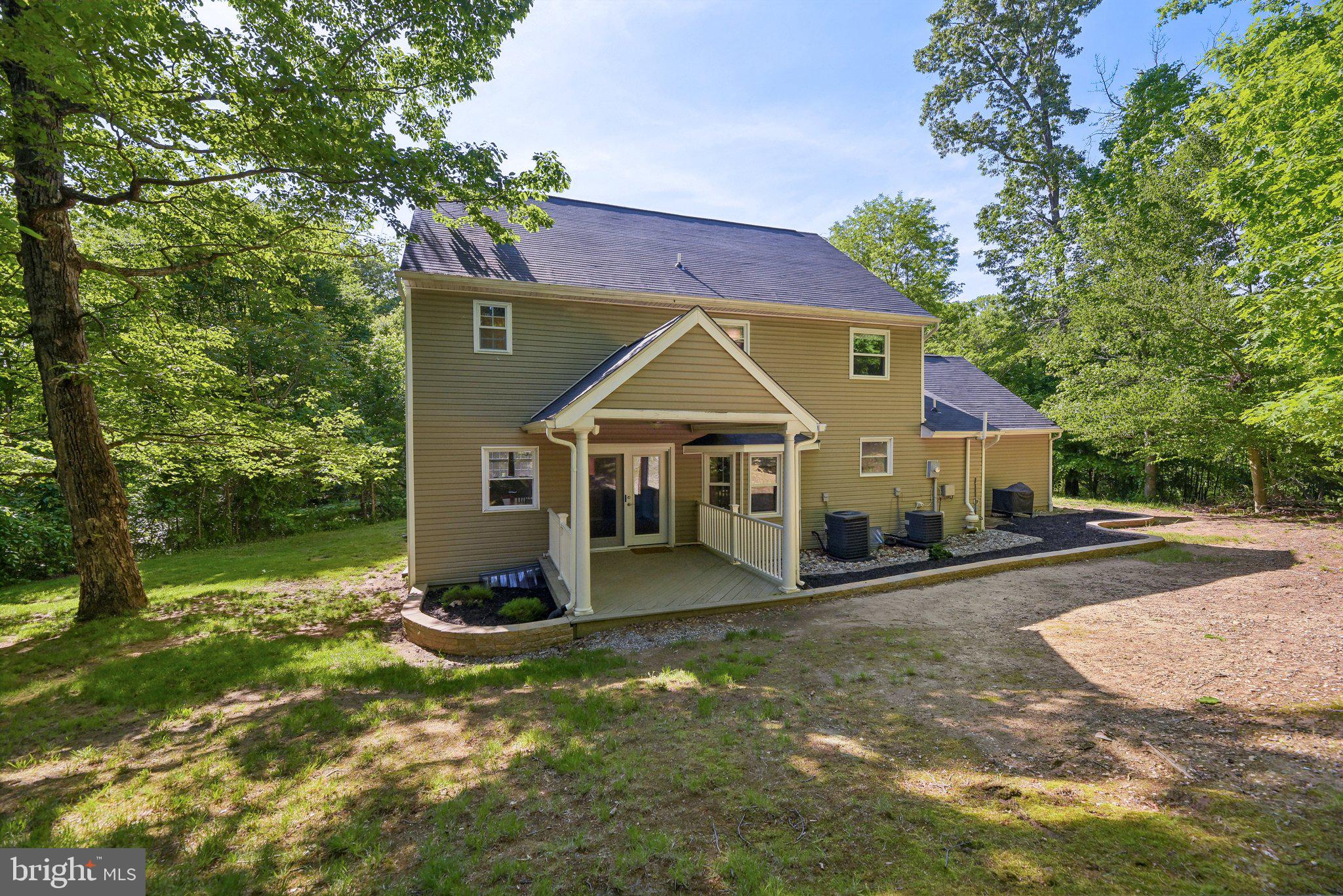 18571 Old Triangle Rd