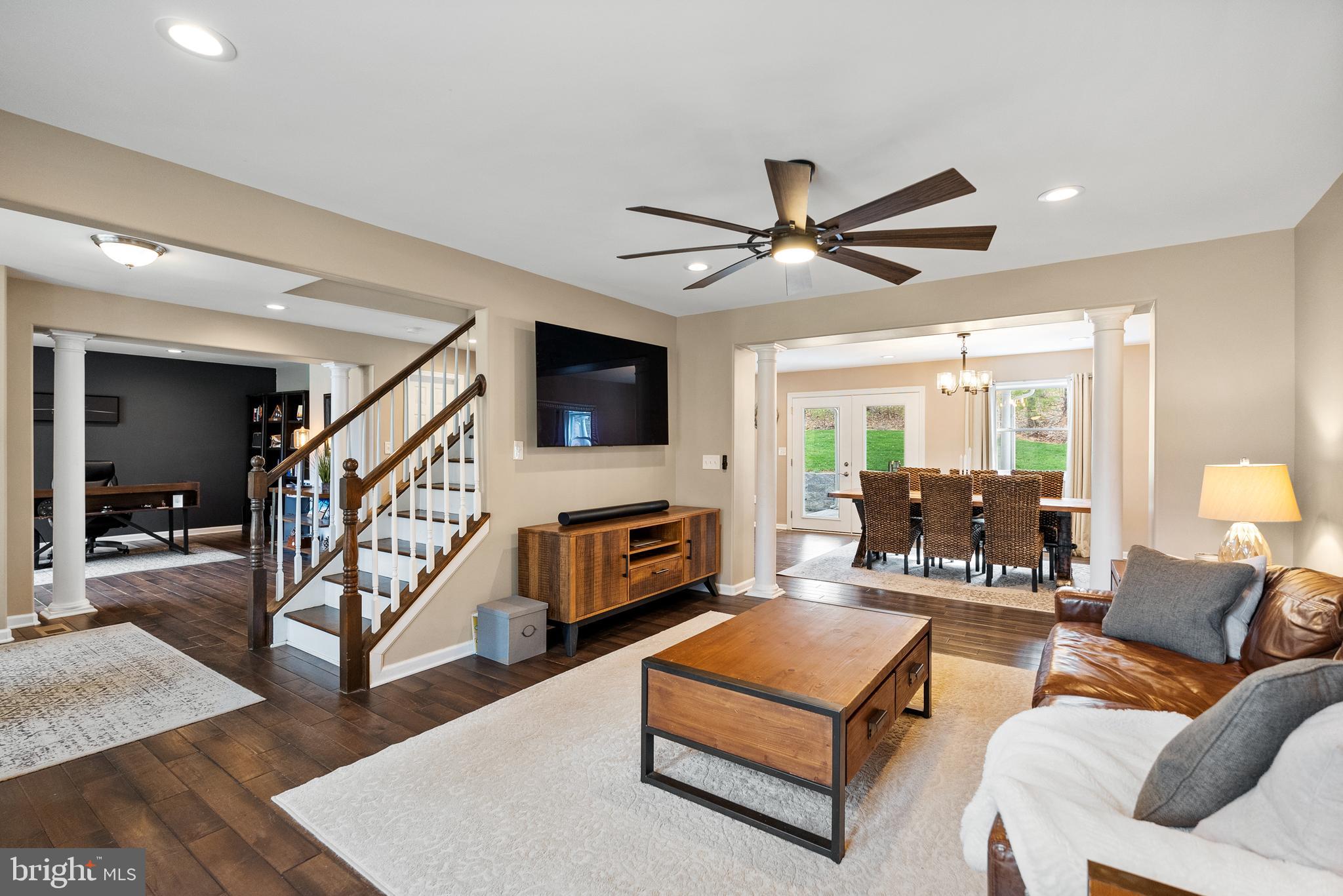 18571 Old Triangle Rd