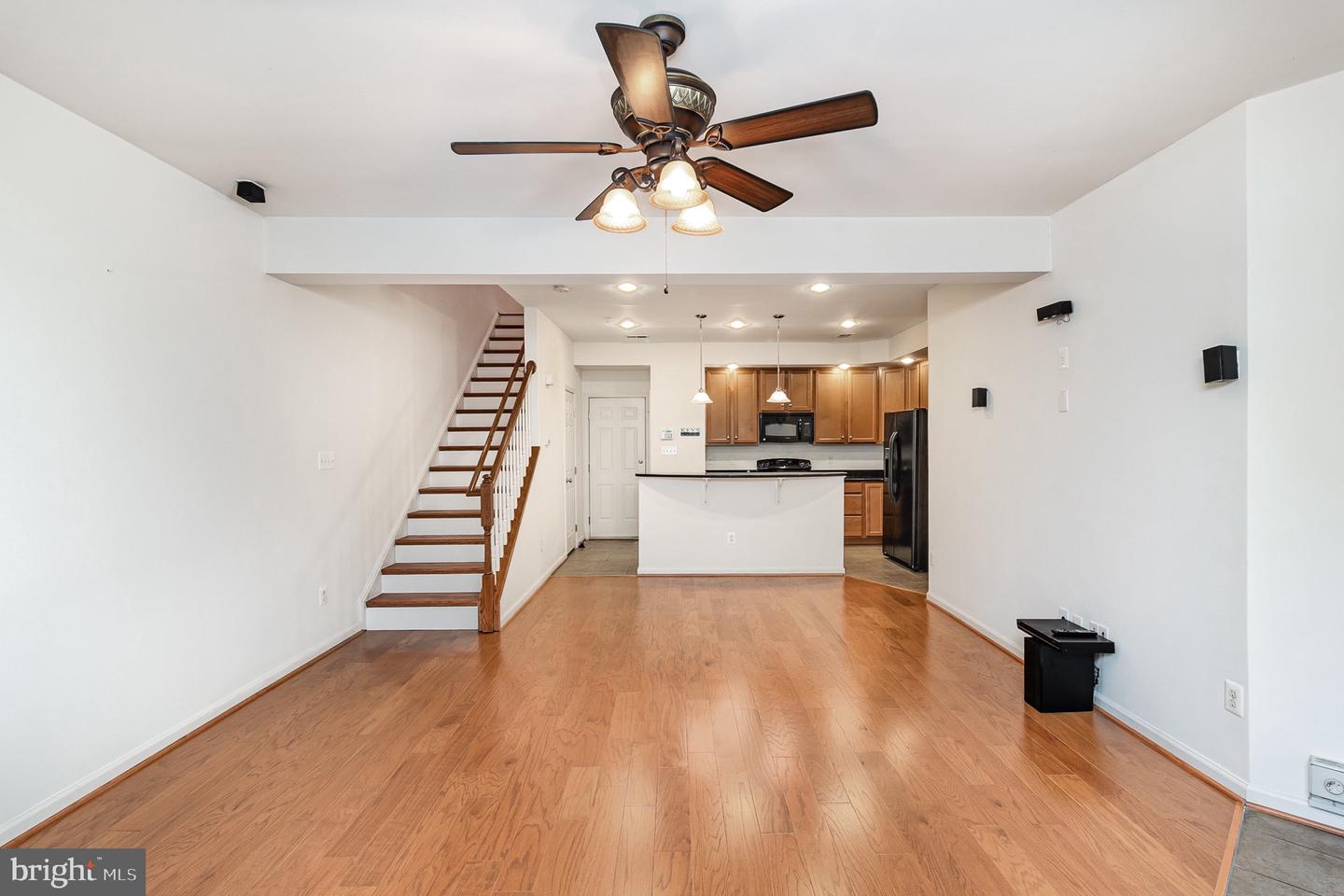 2509 Eastbourne Dr