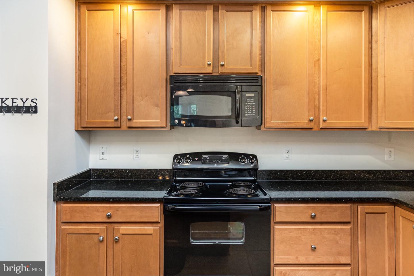 2509 Eastbourne Dr