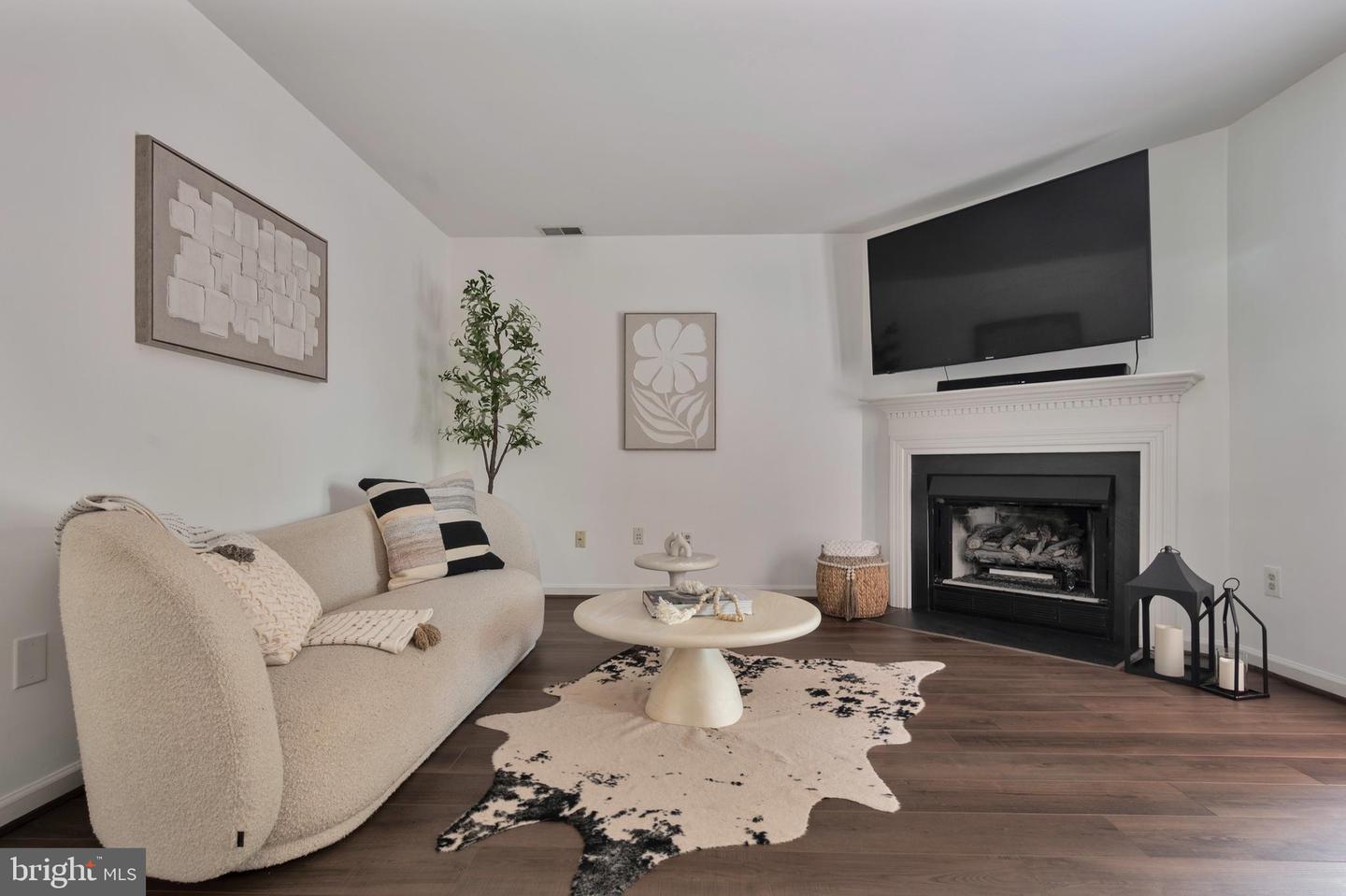 3449 Lacrosse Ct