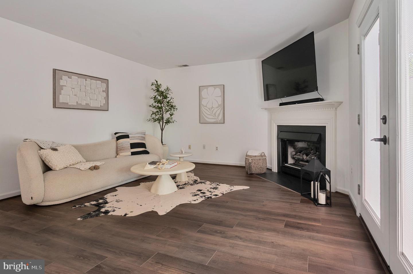 3449 Lacrosse Ct