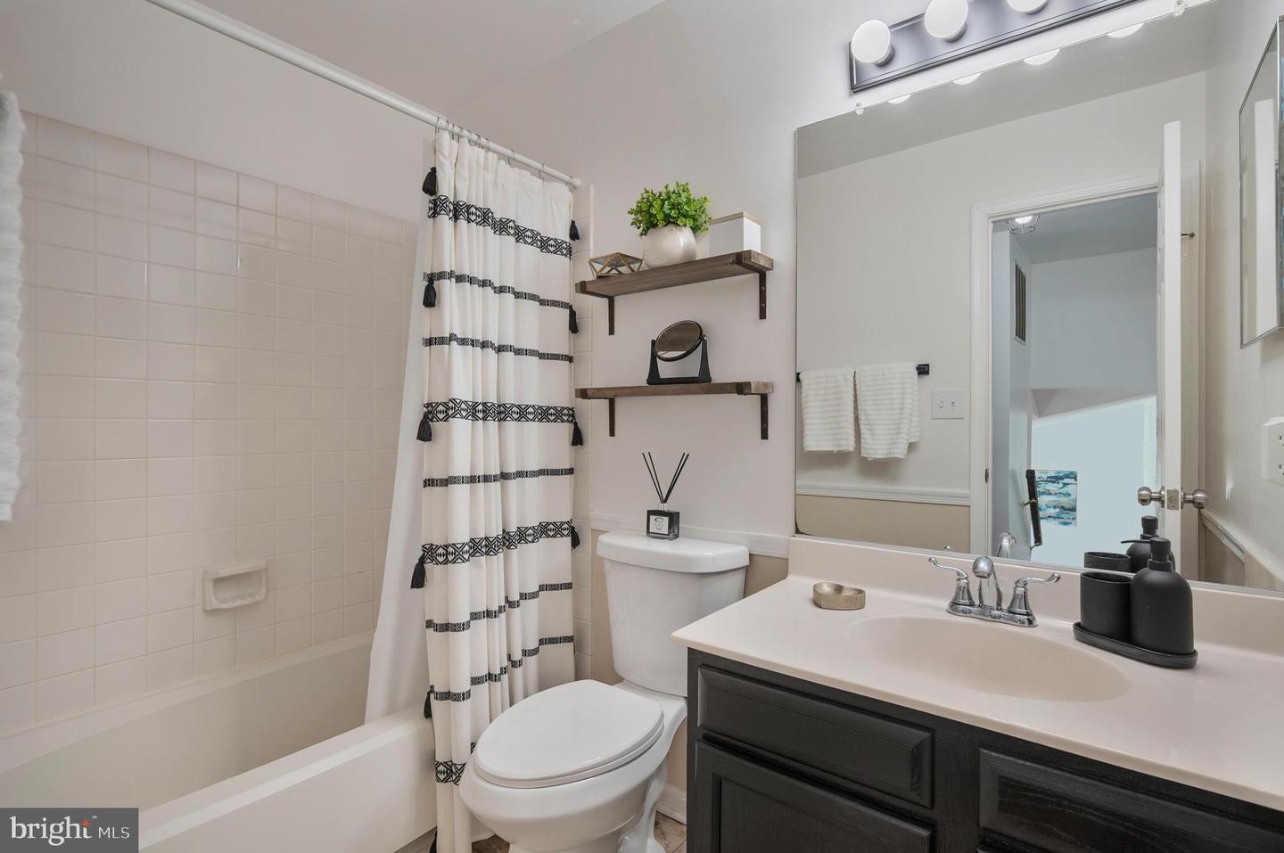 3449 Lacrosse Ct