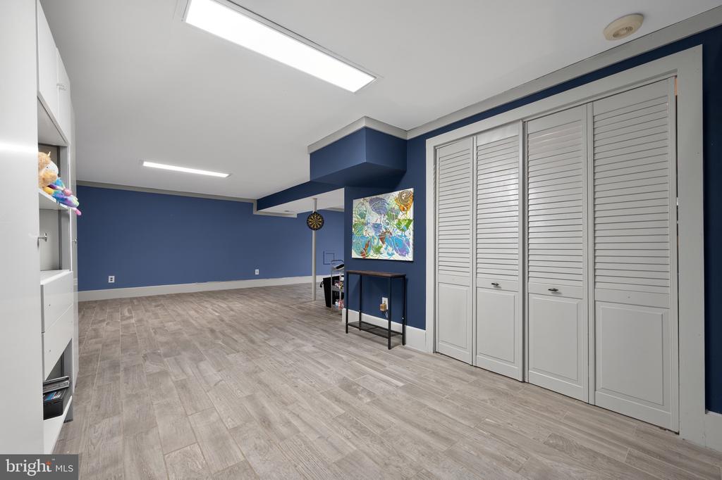 15310 IRIS LANE