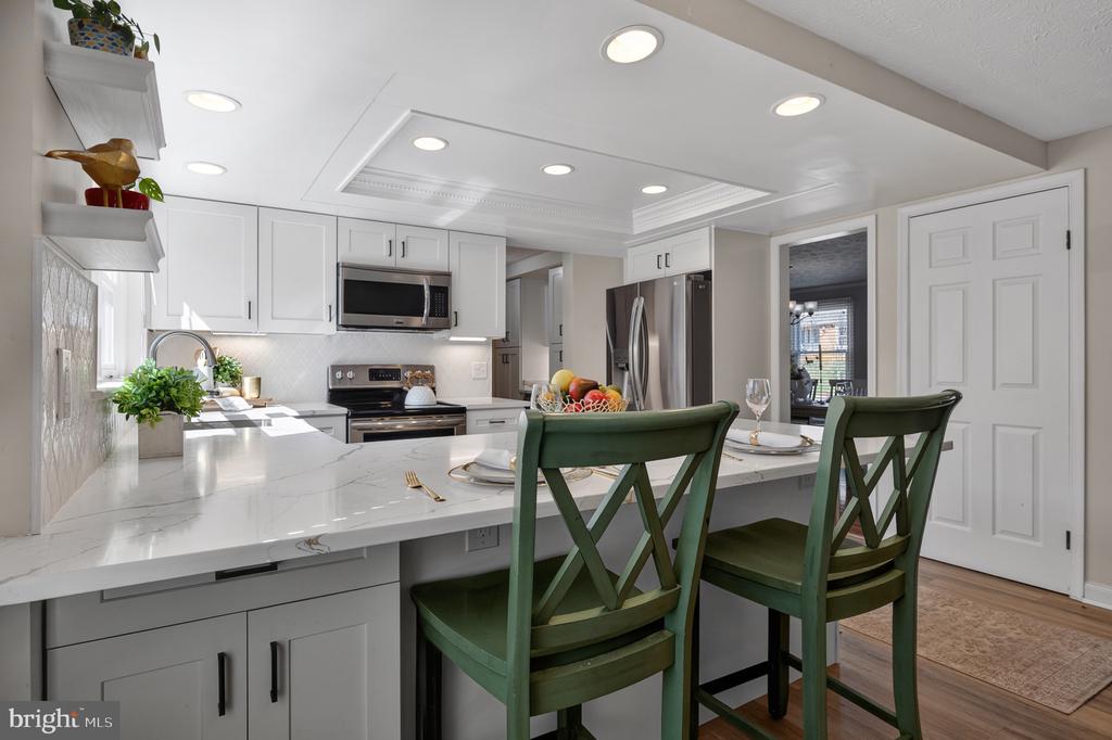 15310 IRIS LANE