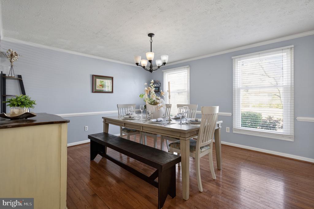15310 IRIS LANE