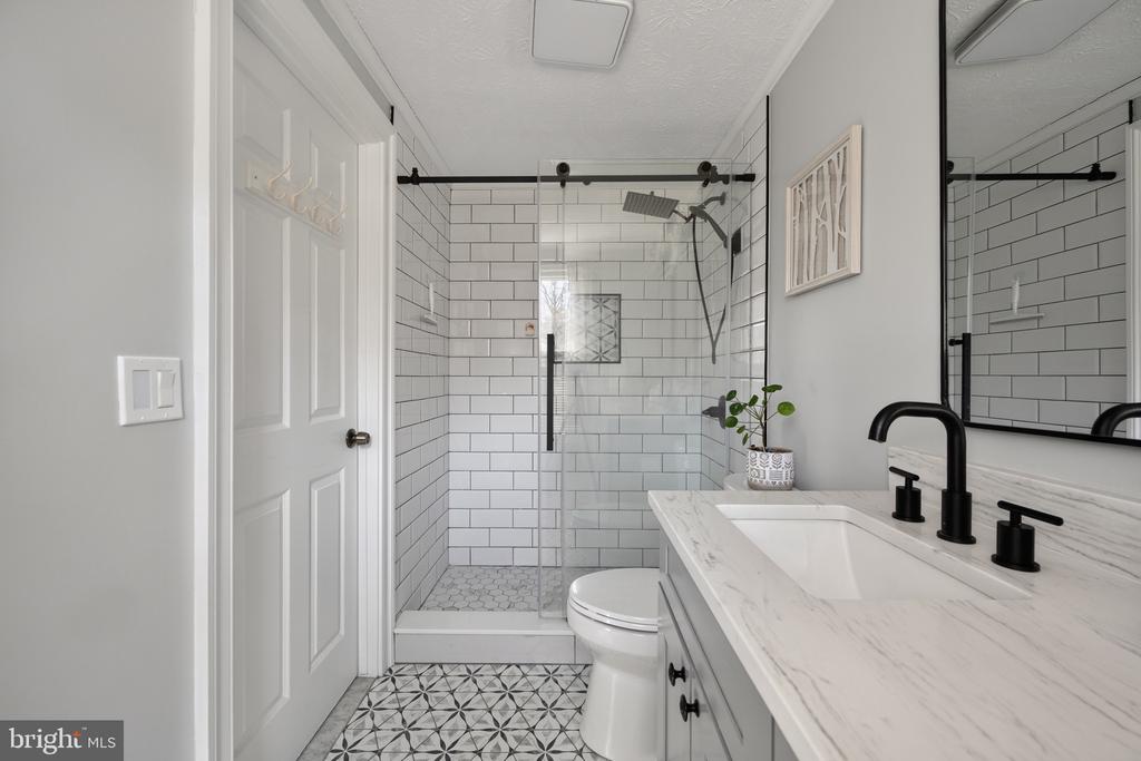 15310 IRIS LANE