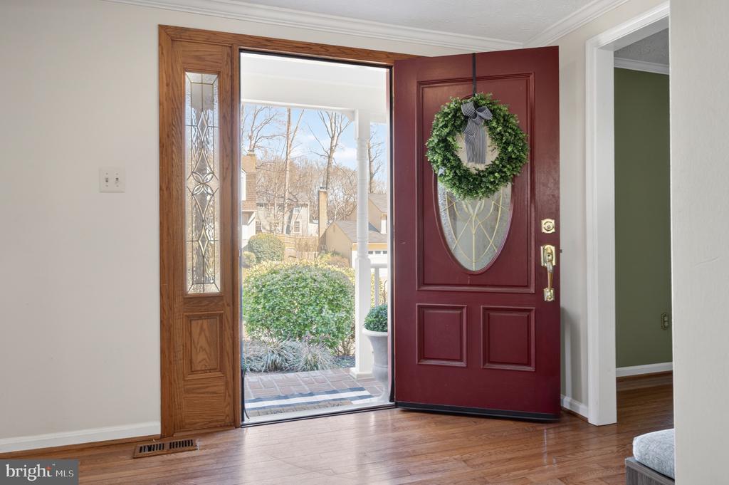 15310 IRIS LANE