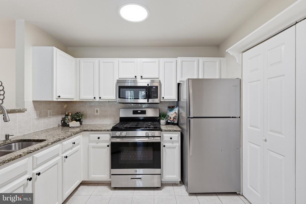 11009 KINSHIP COURT 102