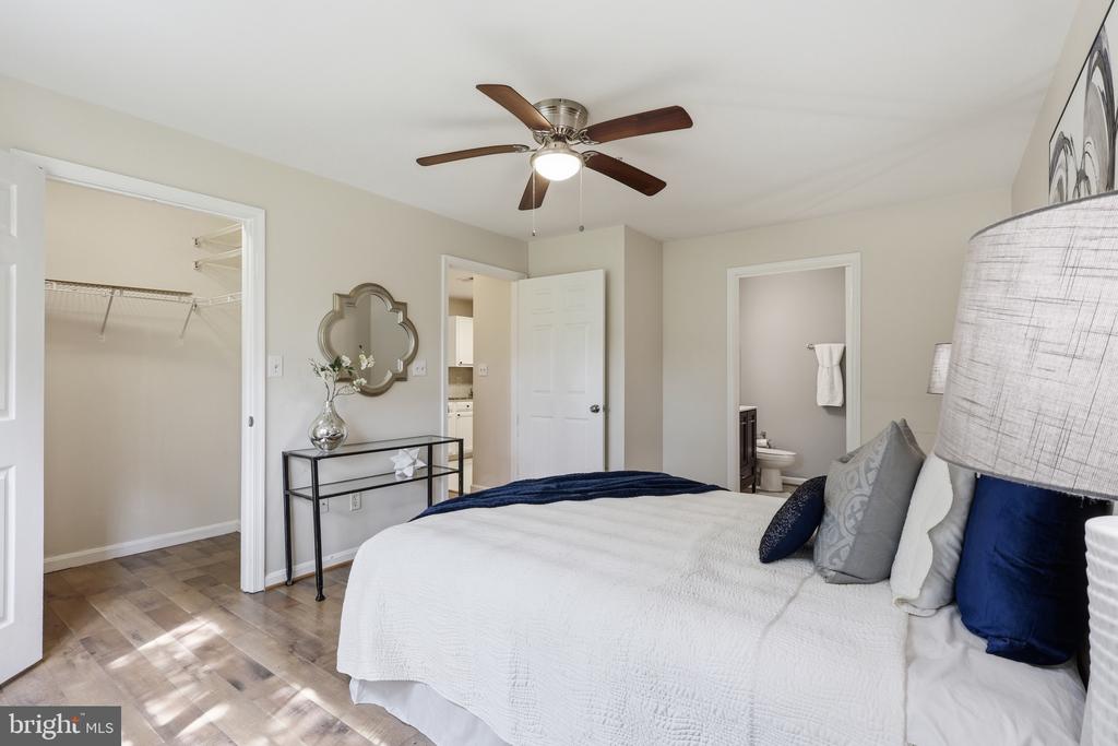 11009 KINSHIP COURT 102
