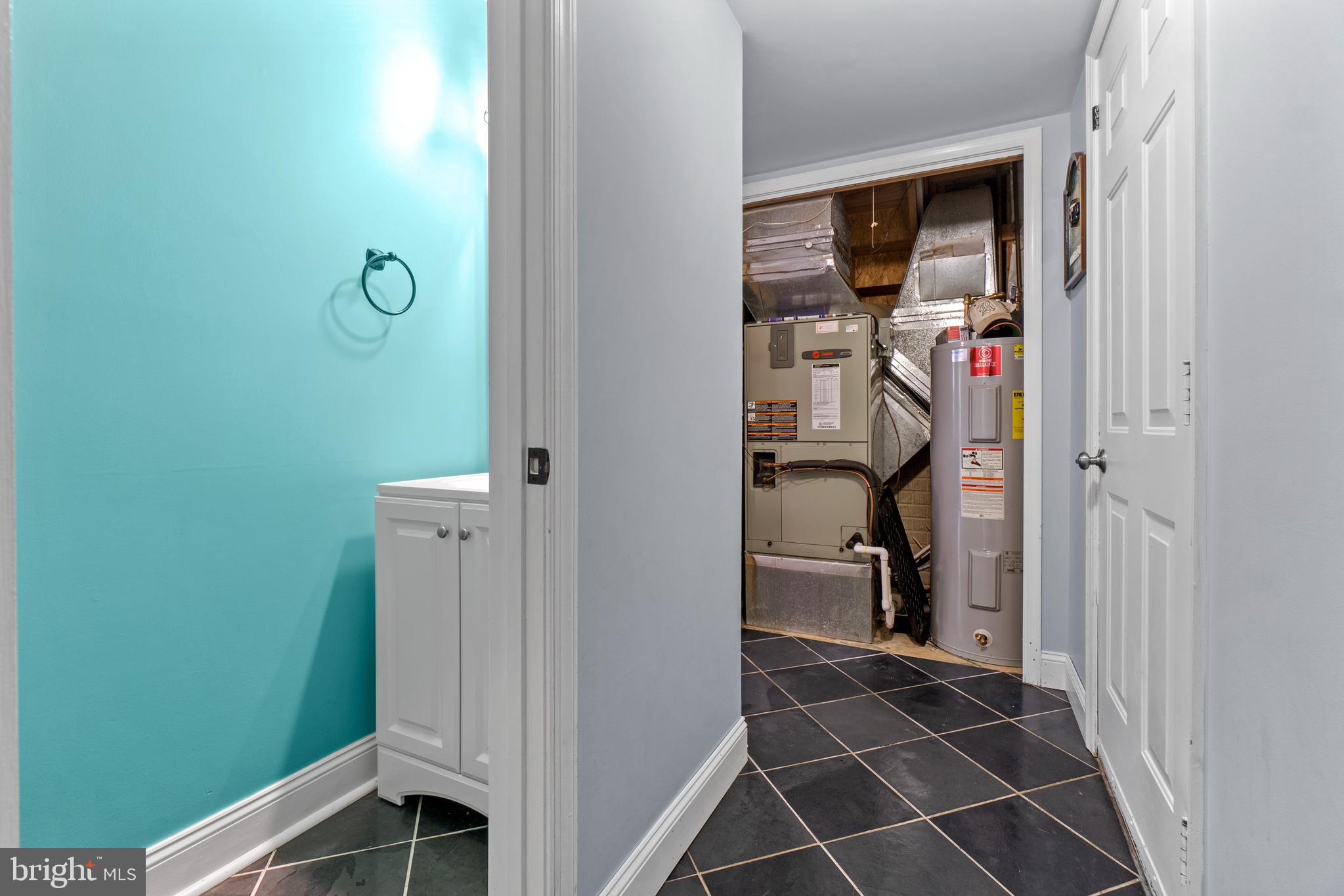 1005 John Paul Jones Dr