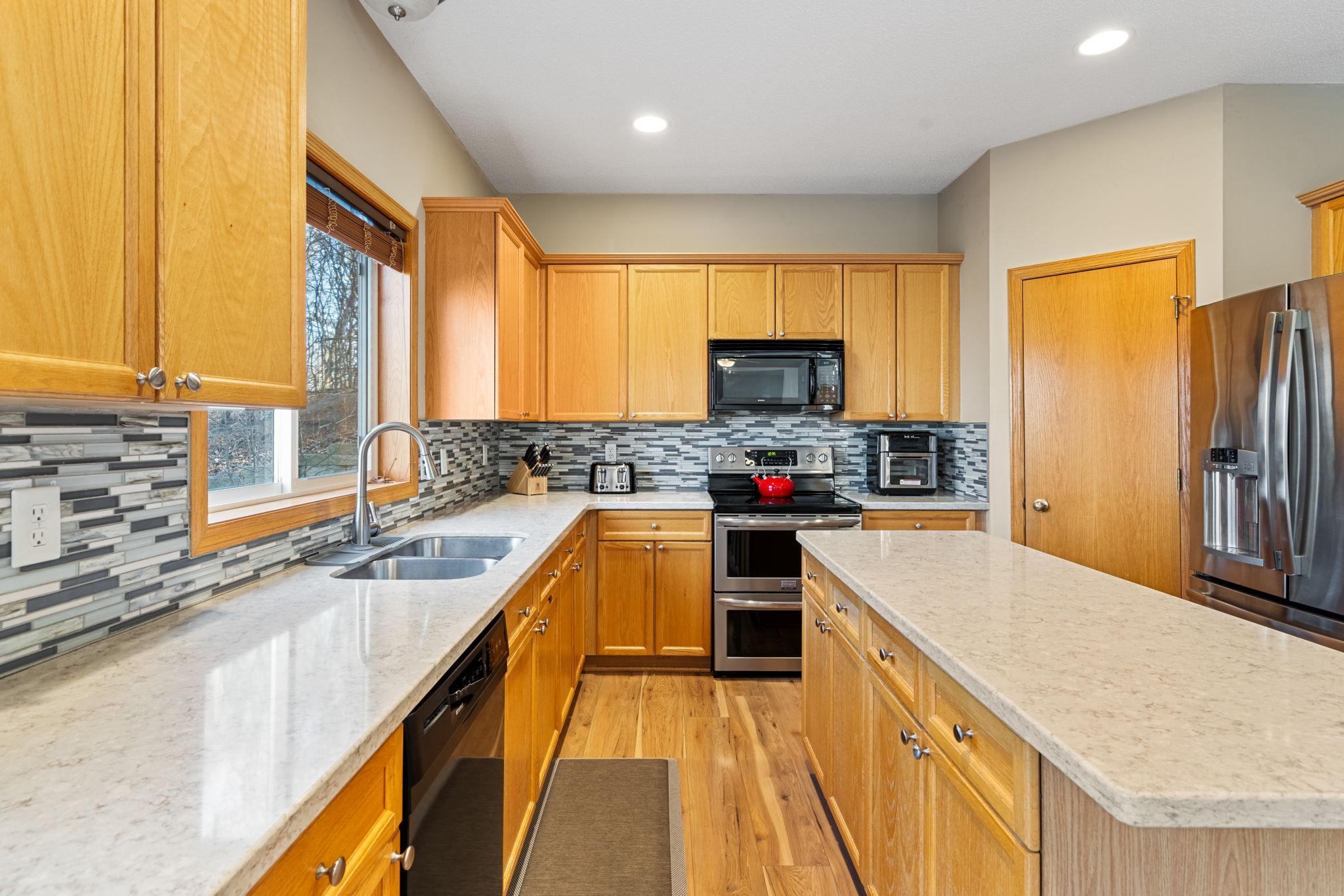 1510 Deerwood Bend