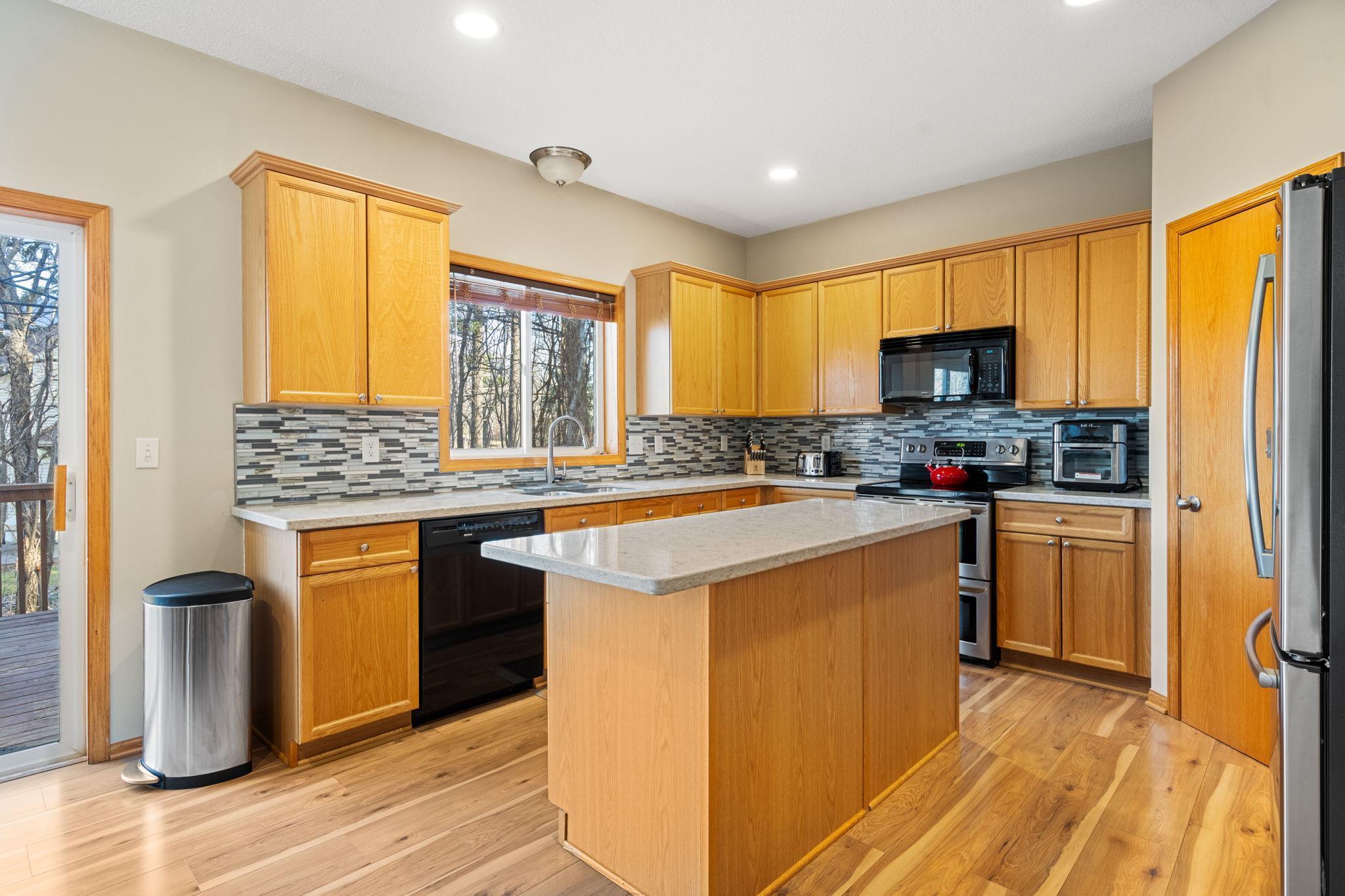 1510 Deerwood Bend