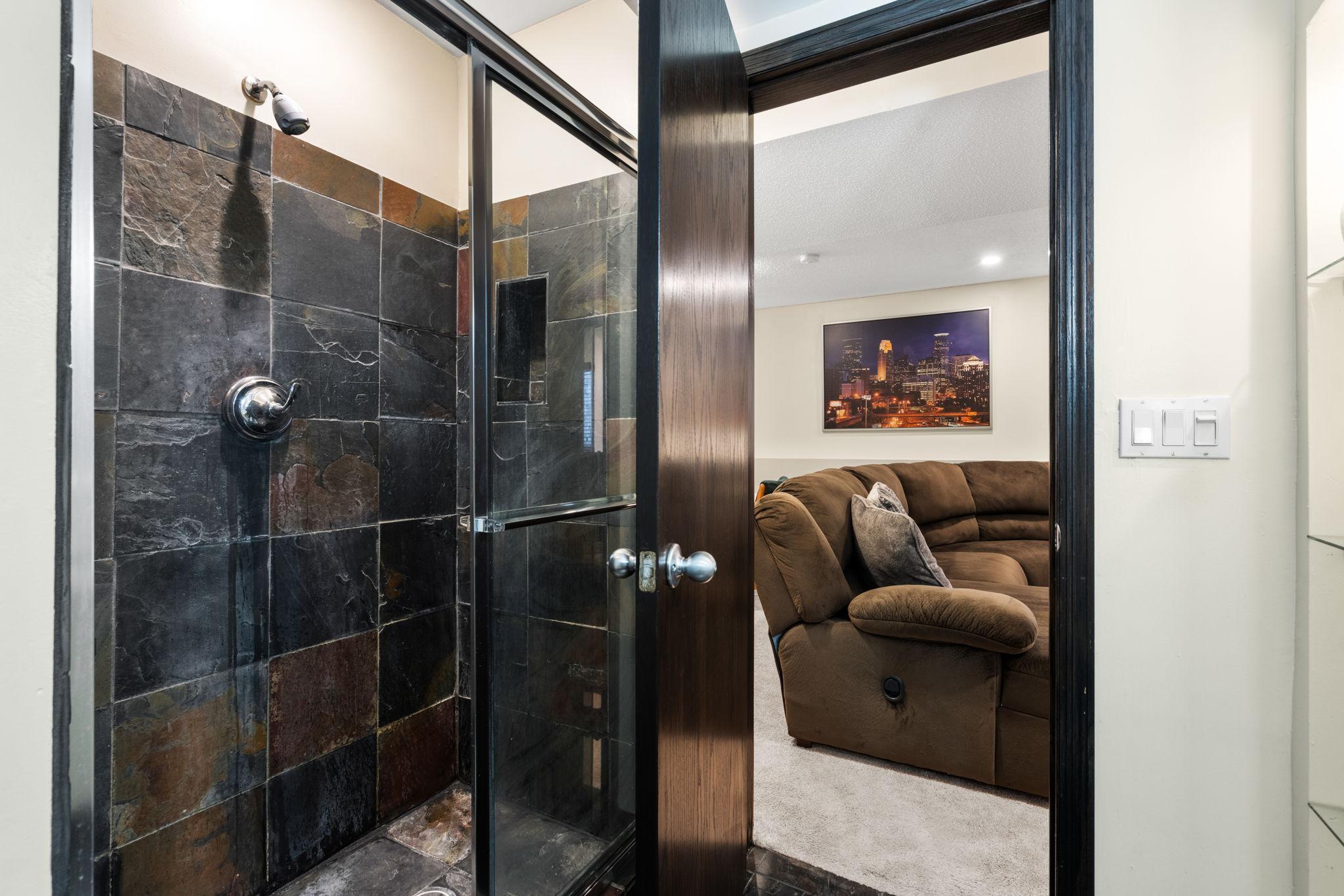 1510 Deerwood Bend