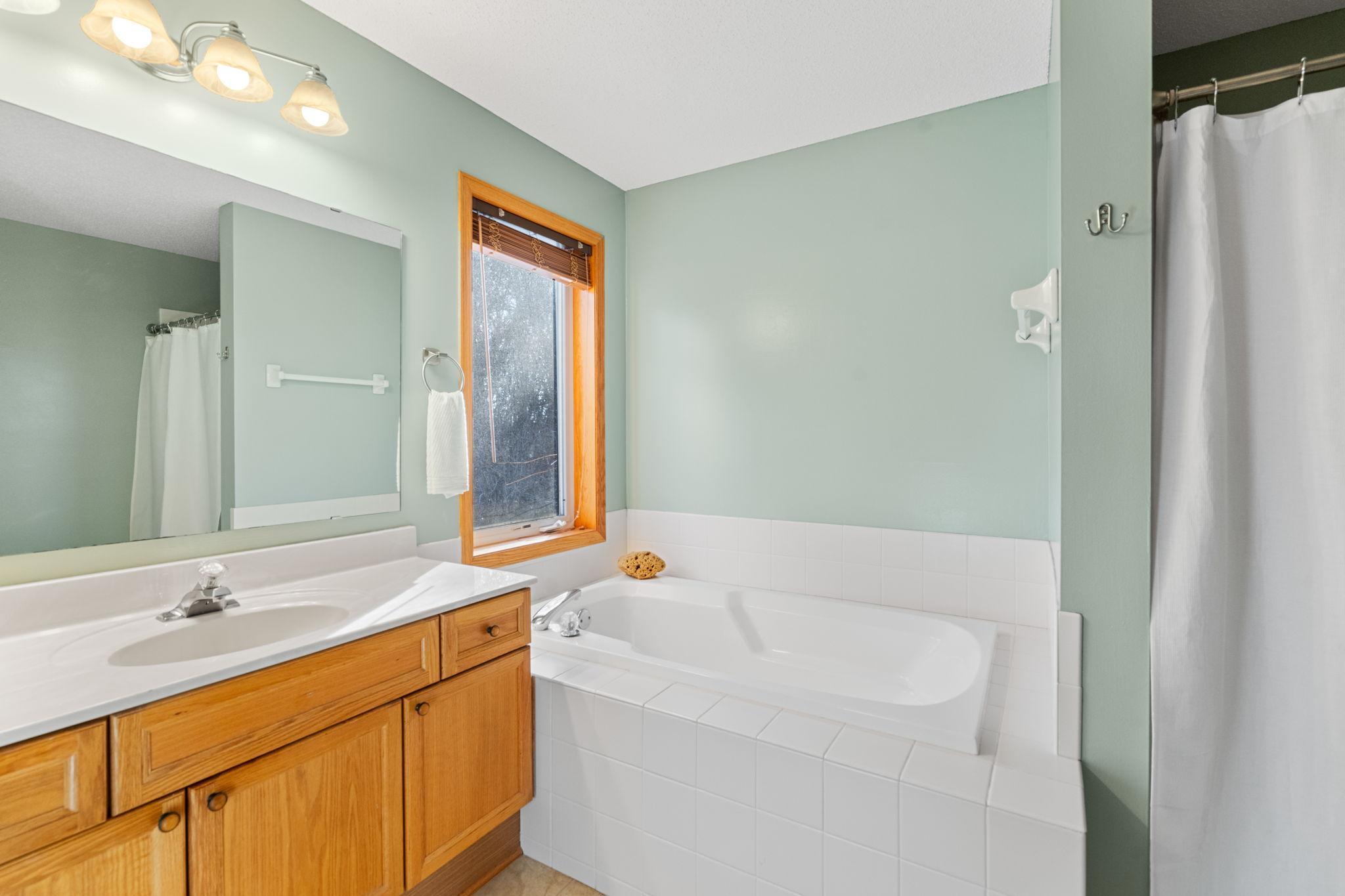 1510 Deerwood Bend