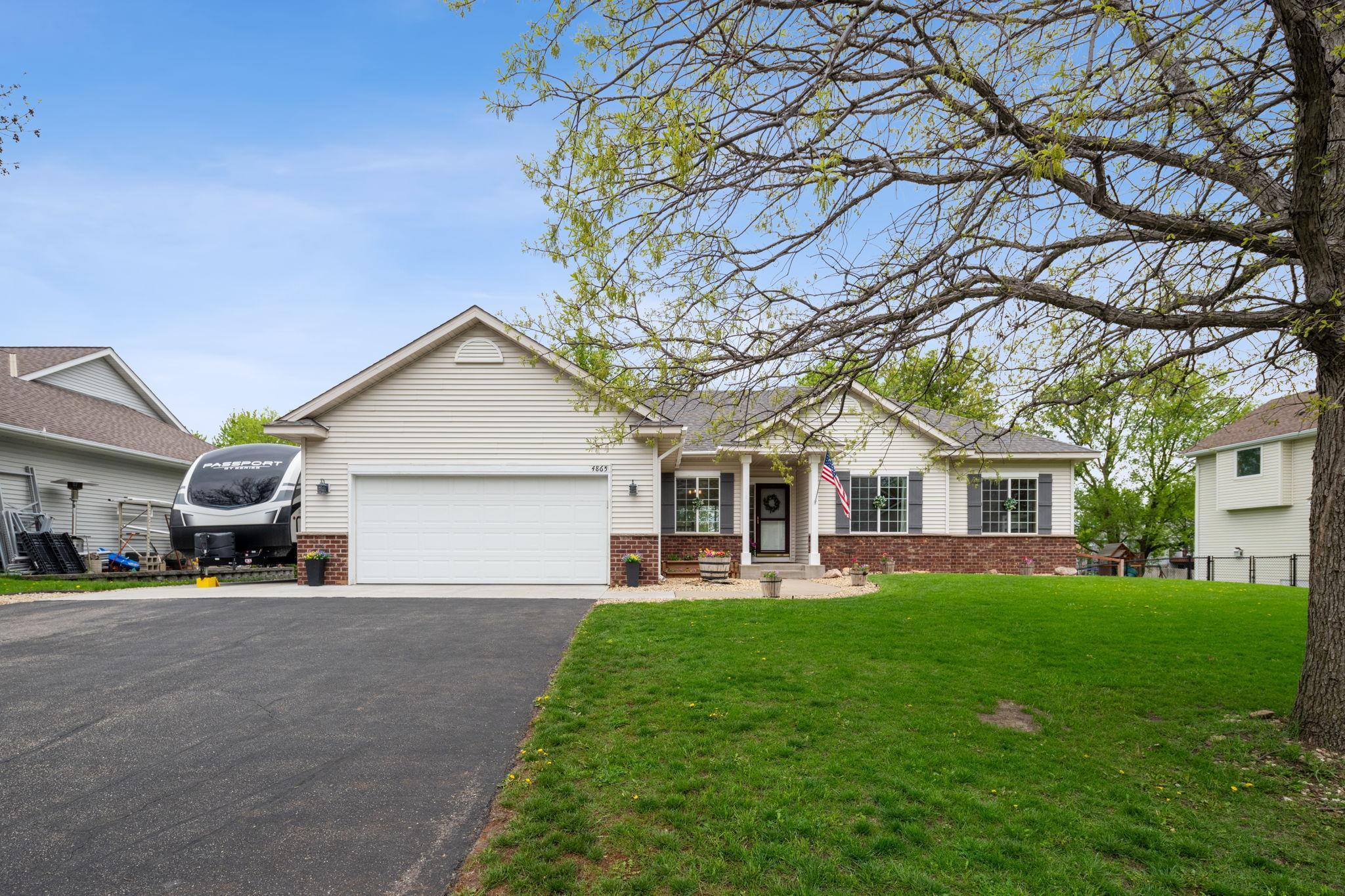 4865 191st Street W