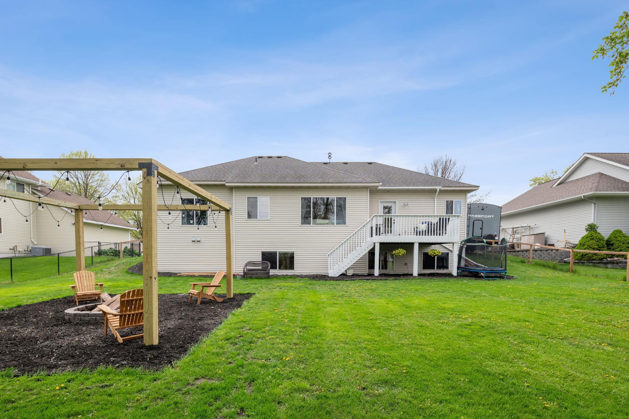 4865 191st Street W