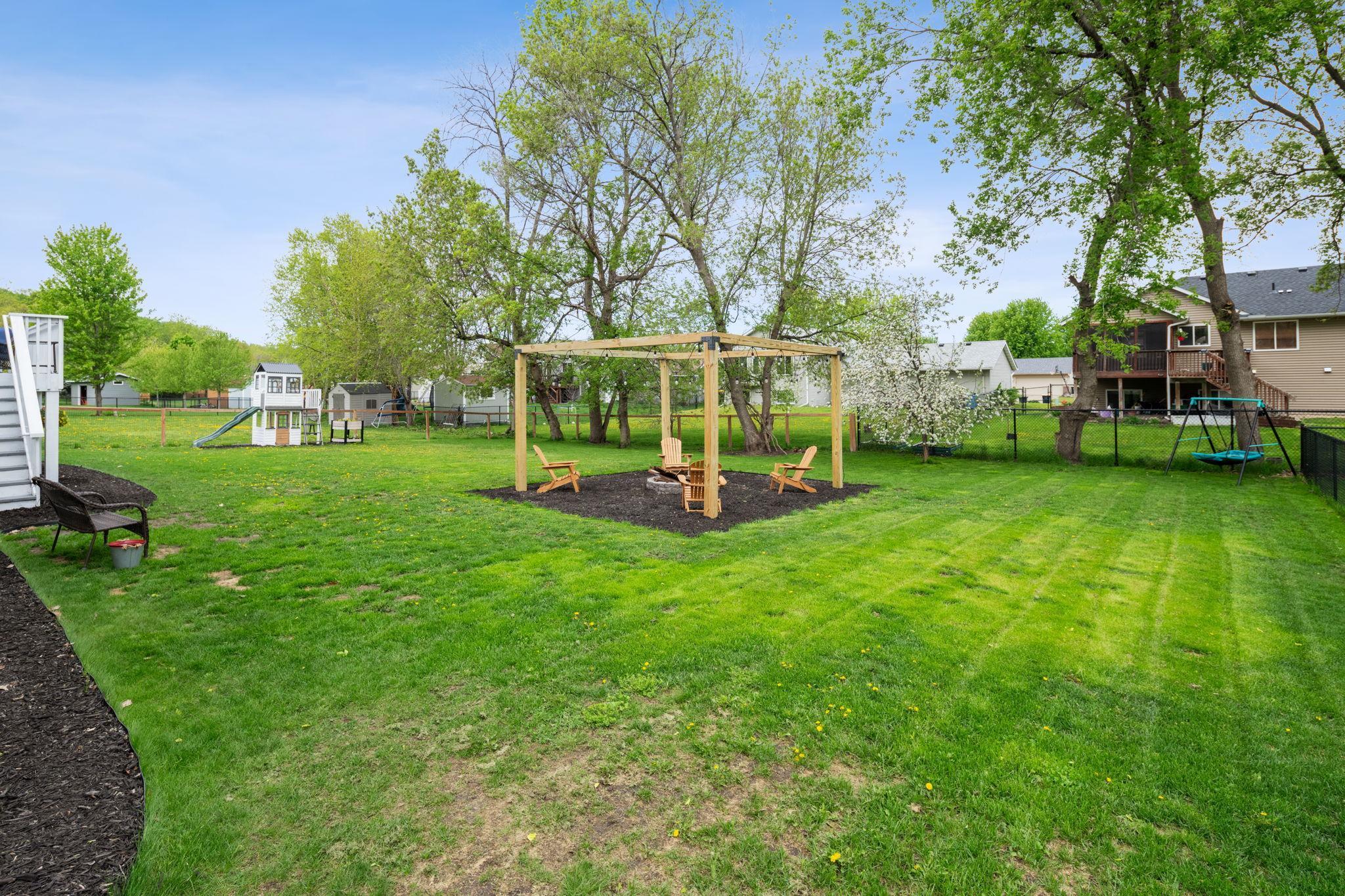 4865 191st Street W