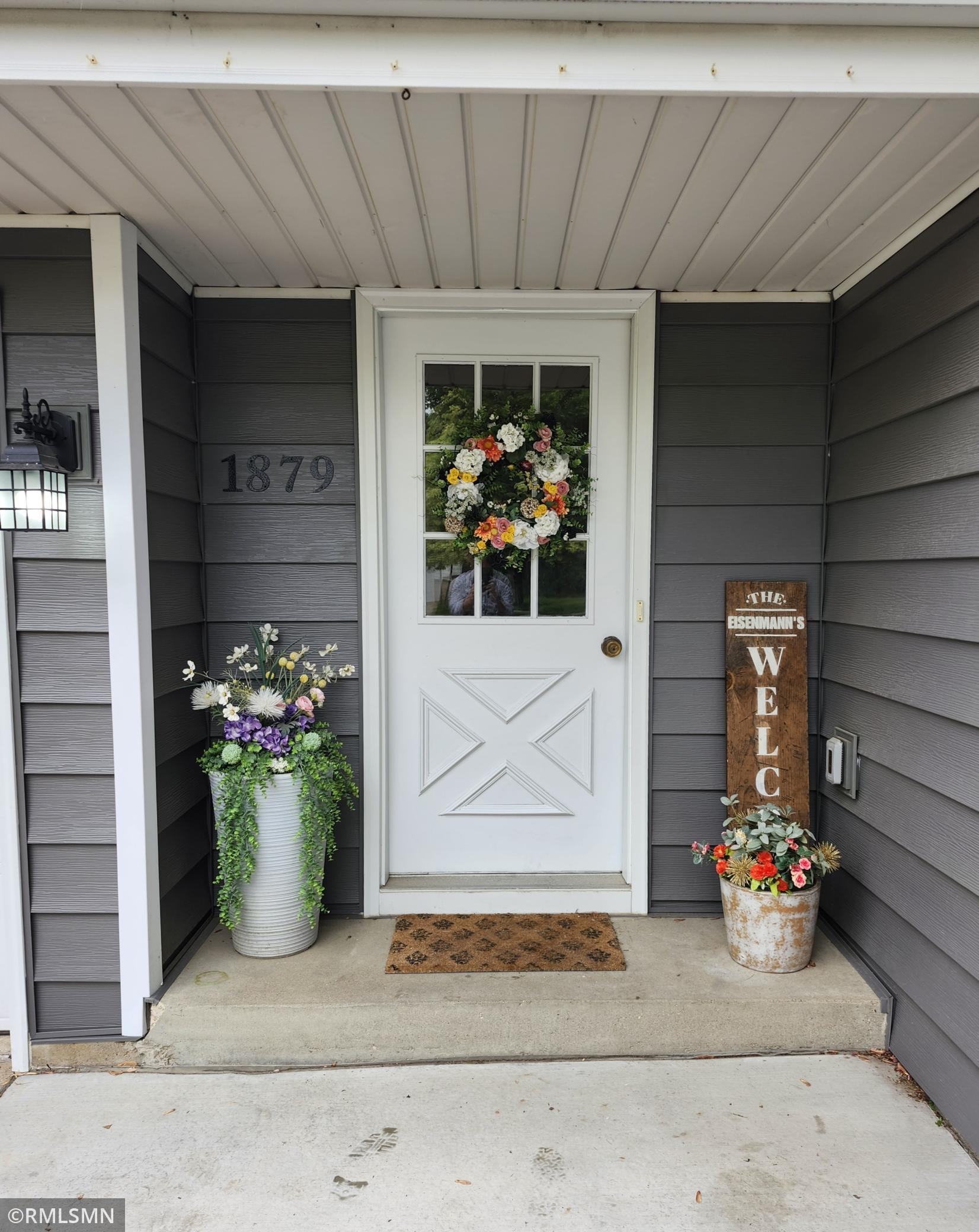 1879 Carol Lane