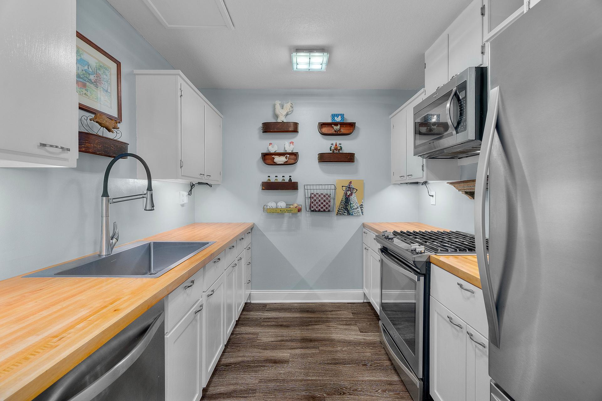 3272 Lower 67th Street E