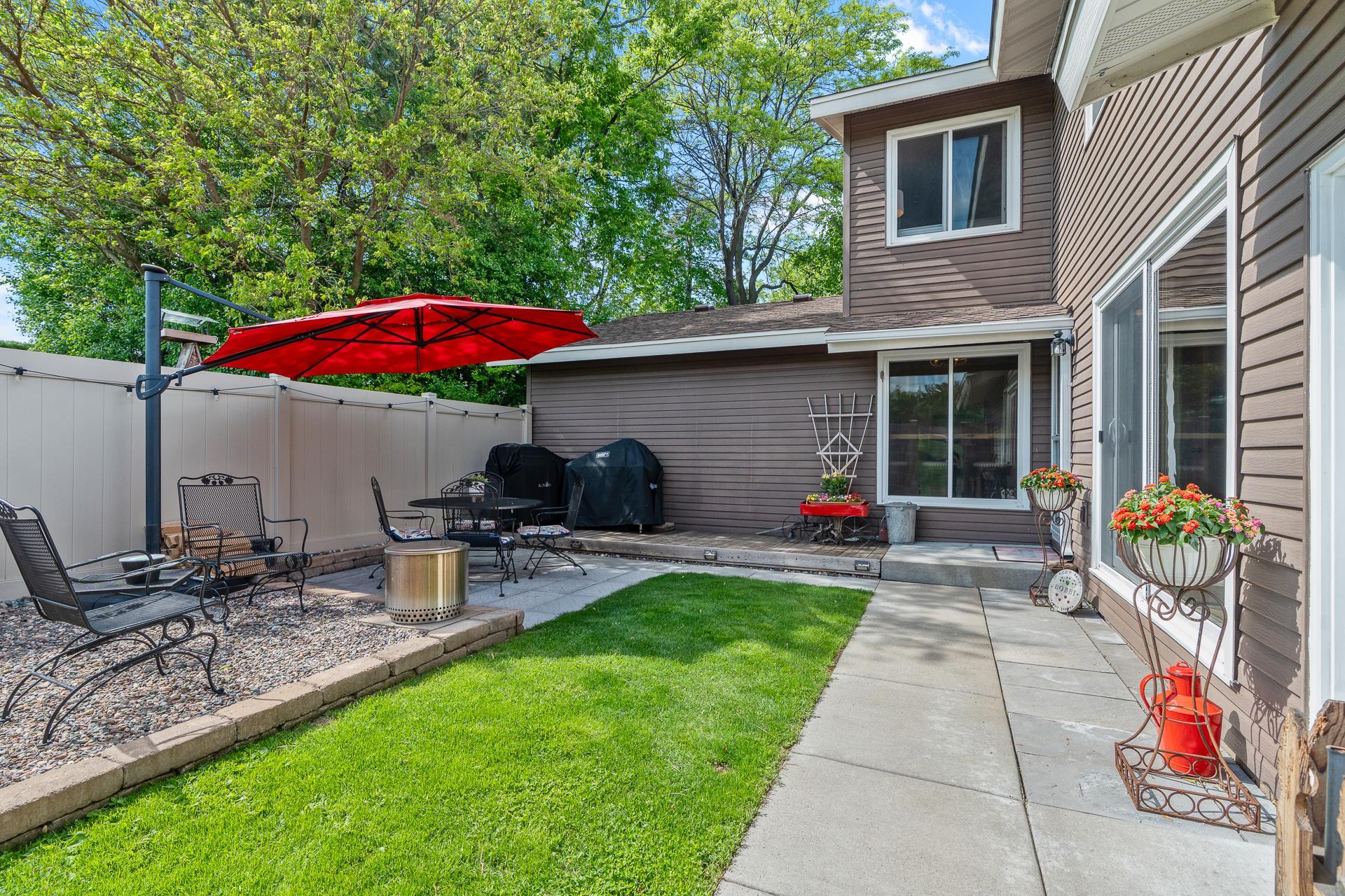 3272 Lower 67th Street E