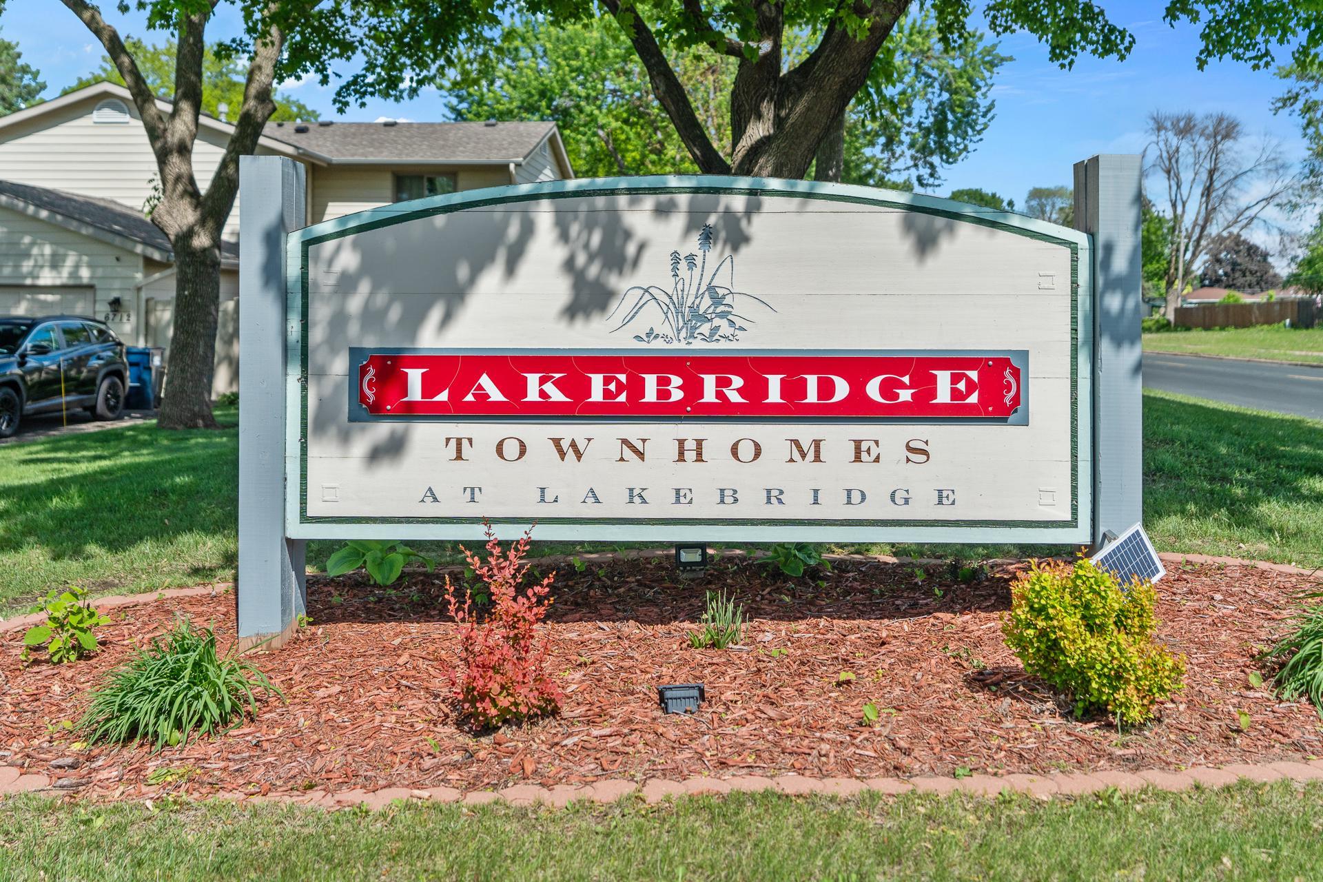 3272 Lower 67th Street E