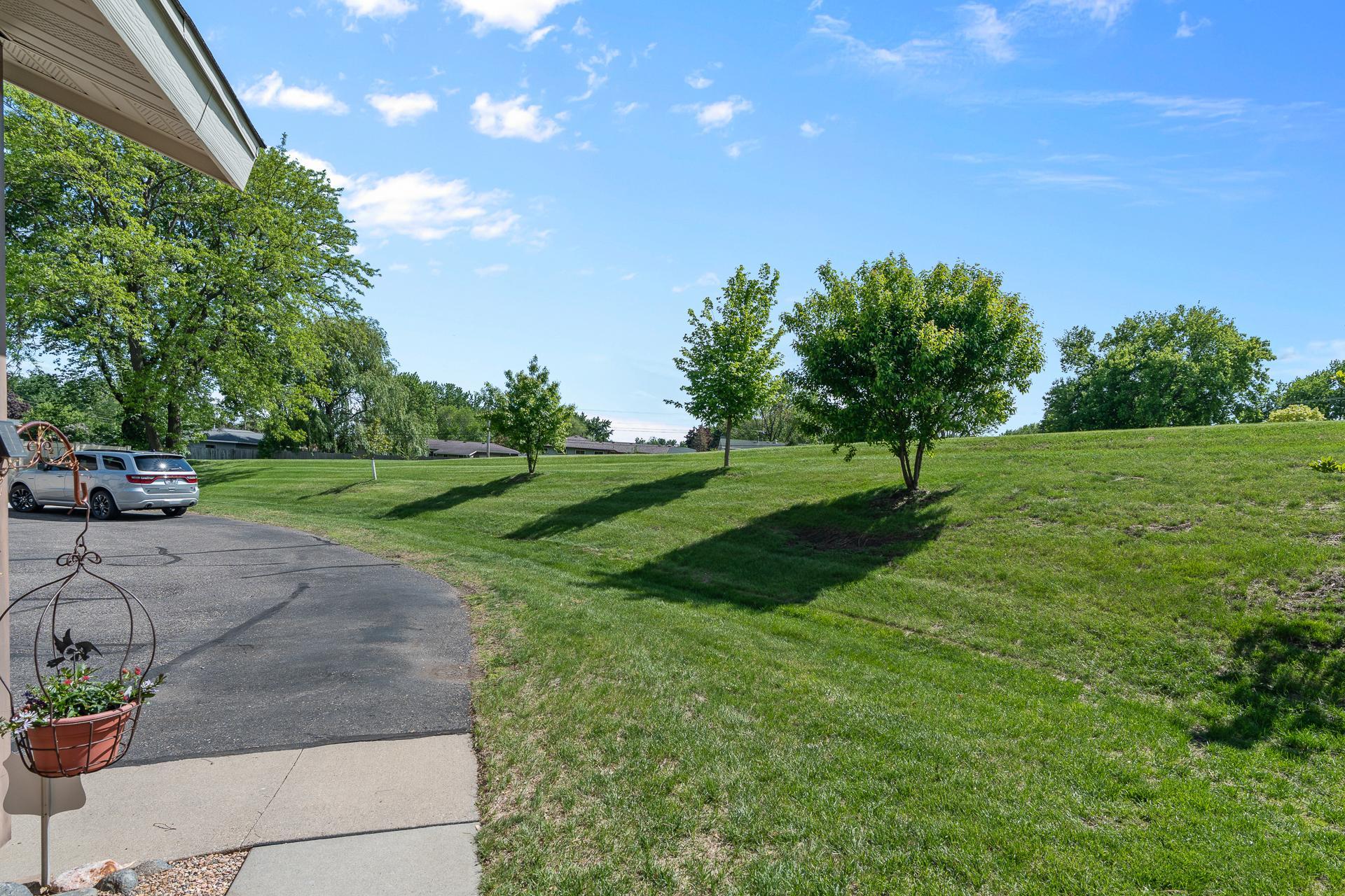3272 Lower 67th Street E