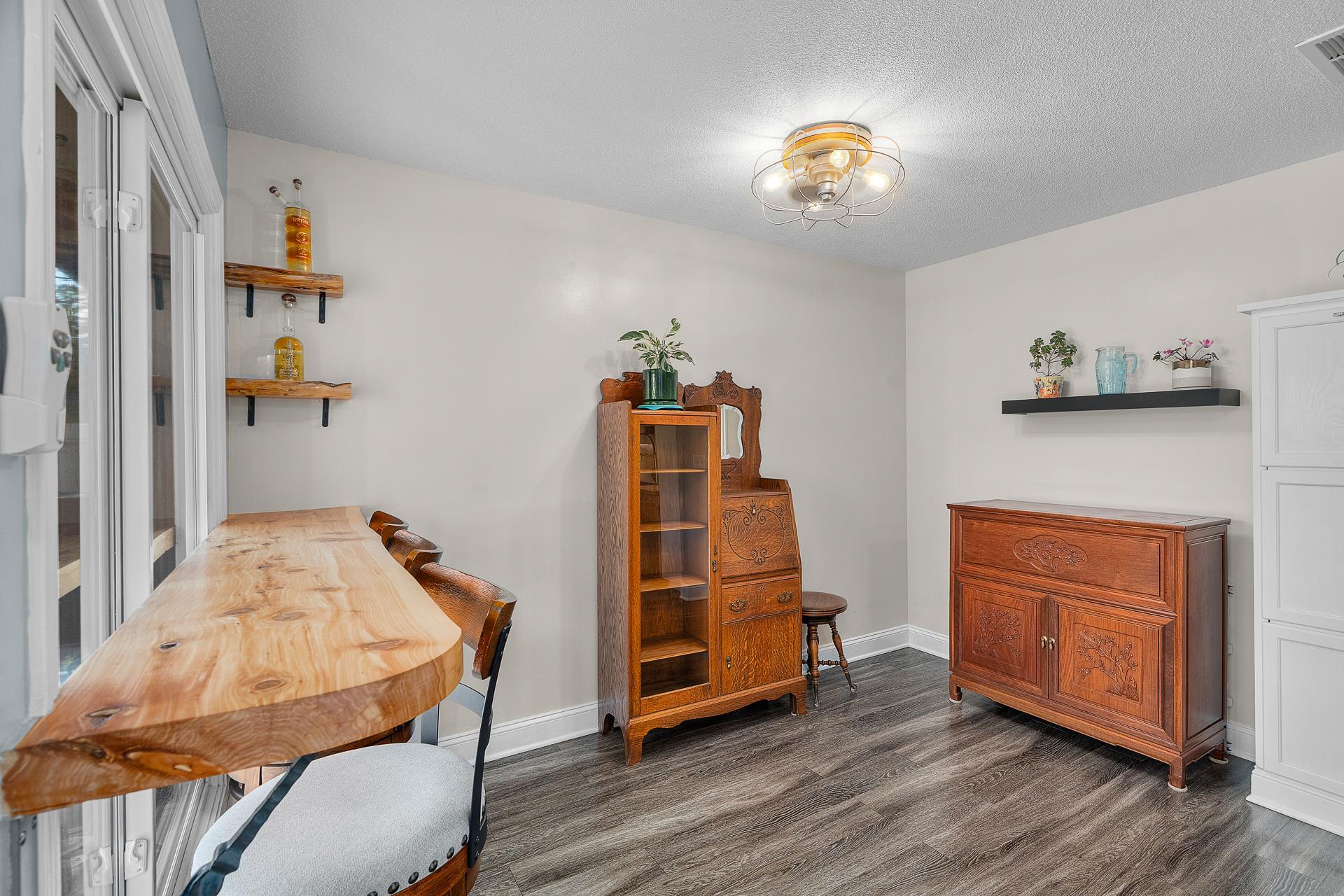 3272 Lower 67th Street E