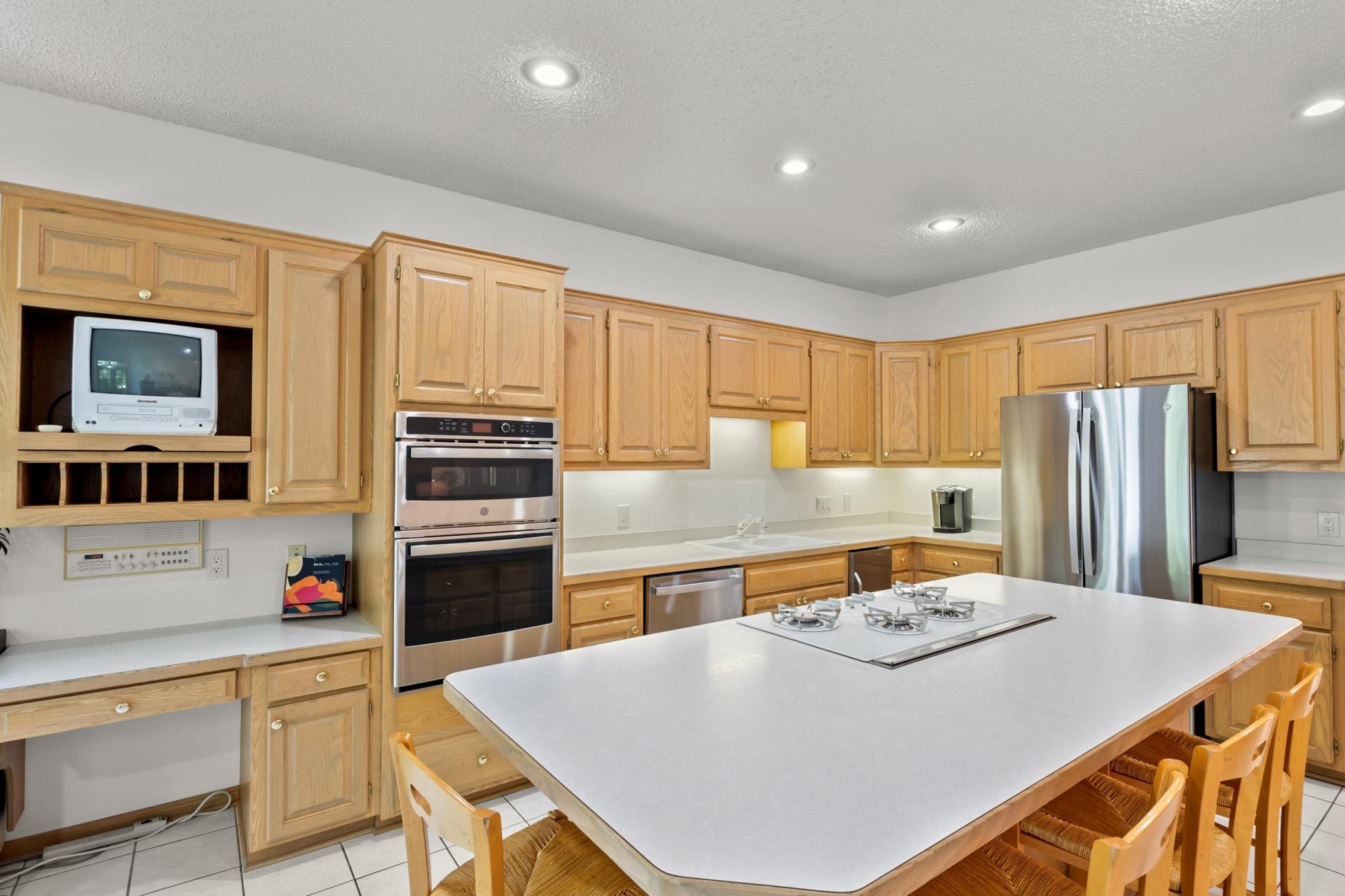 2041 Royale Drive