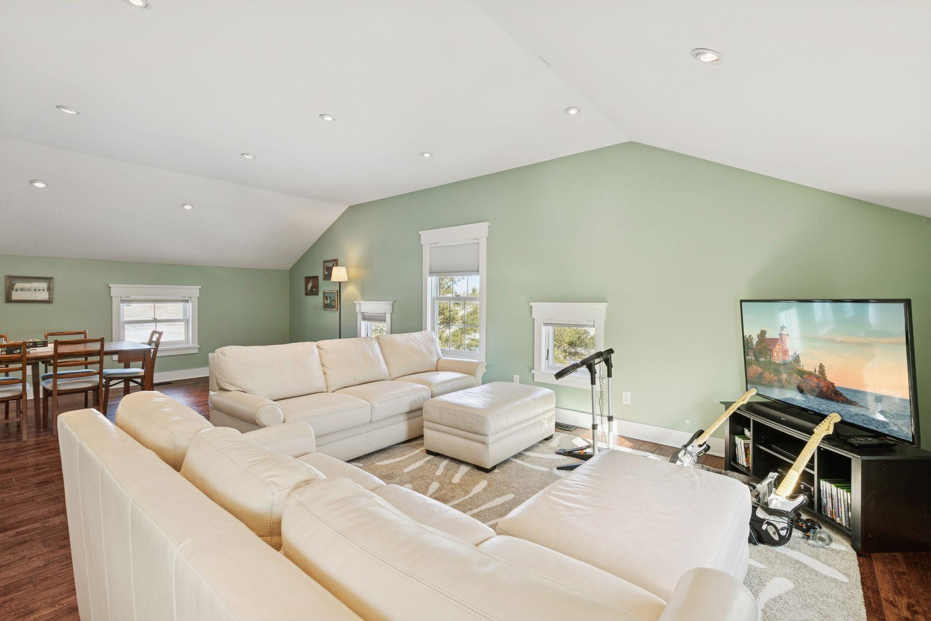420 Kielmeyer Avenue NE