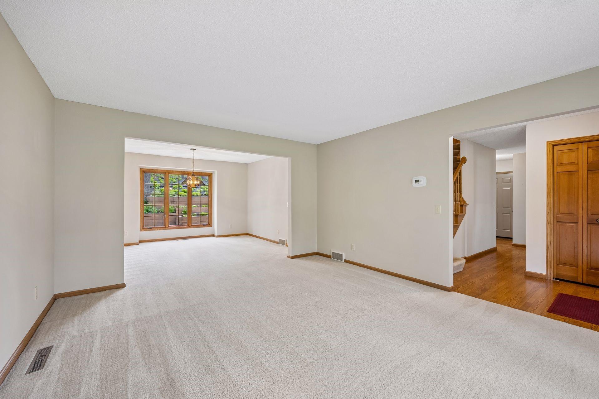3385 Rosewood Lane N