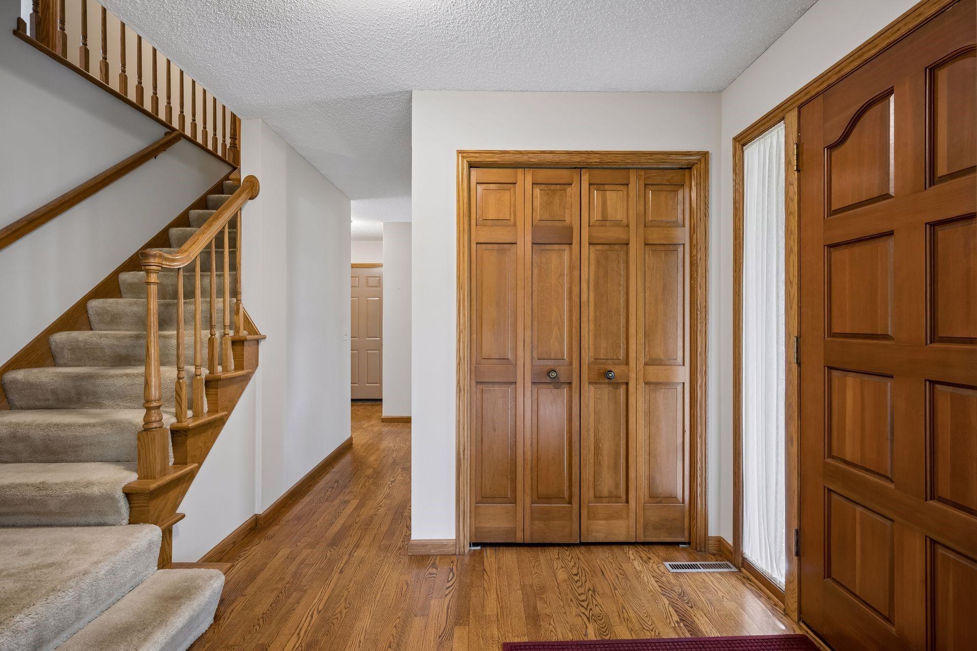 3385 Rosewood Lane N