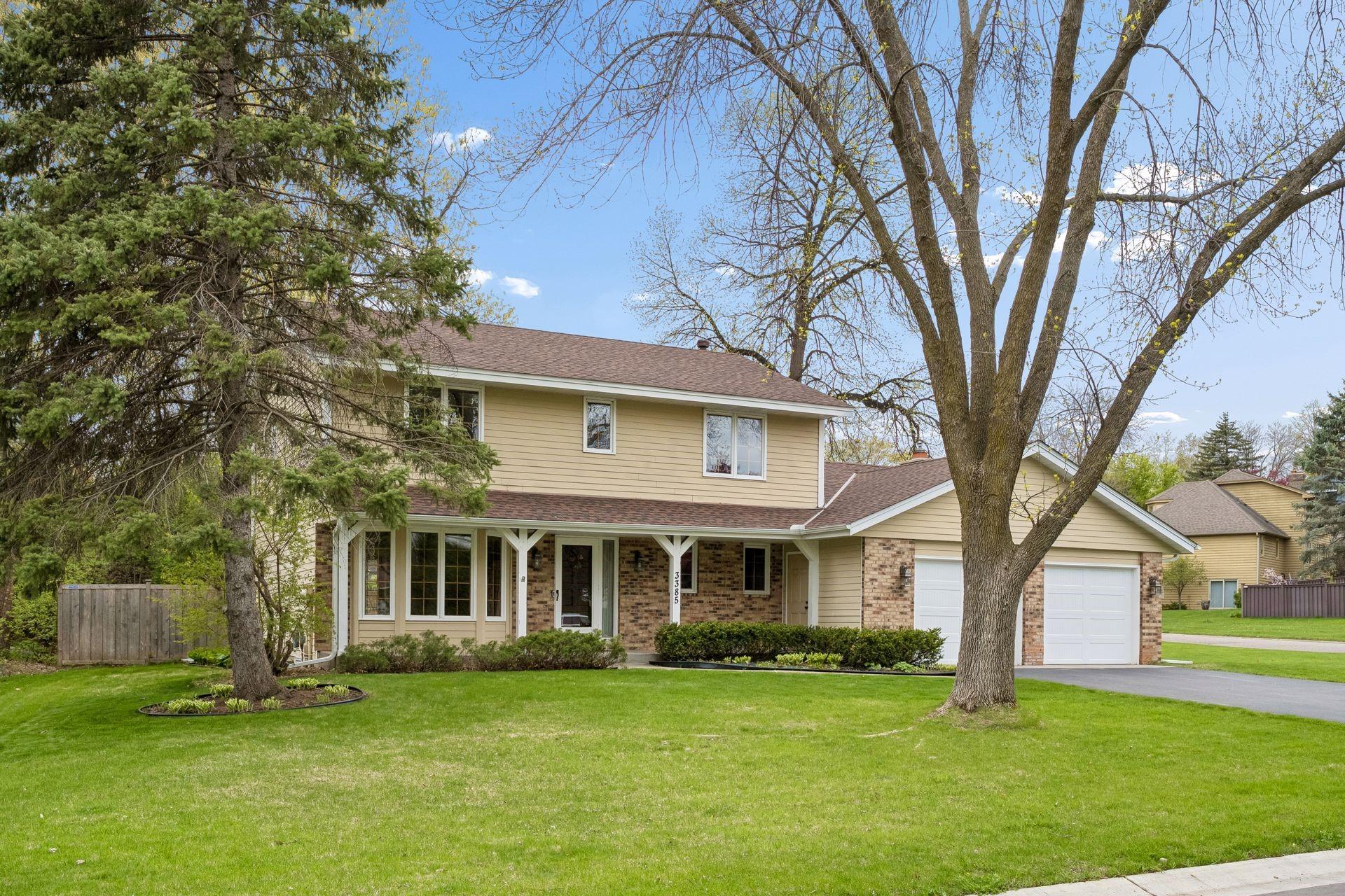 3385 Rosewood Lane N