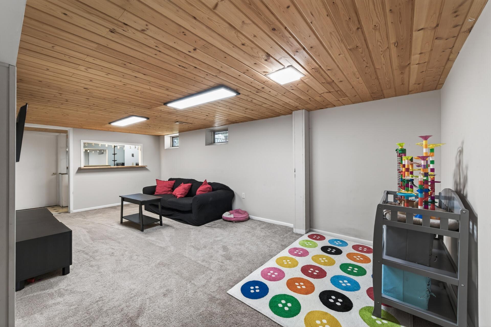 2041 Emerald Lane